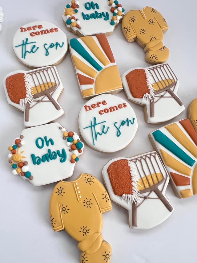Baby shower cookie set in sunset colors